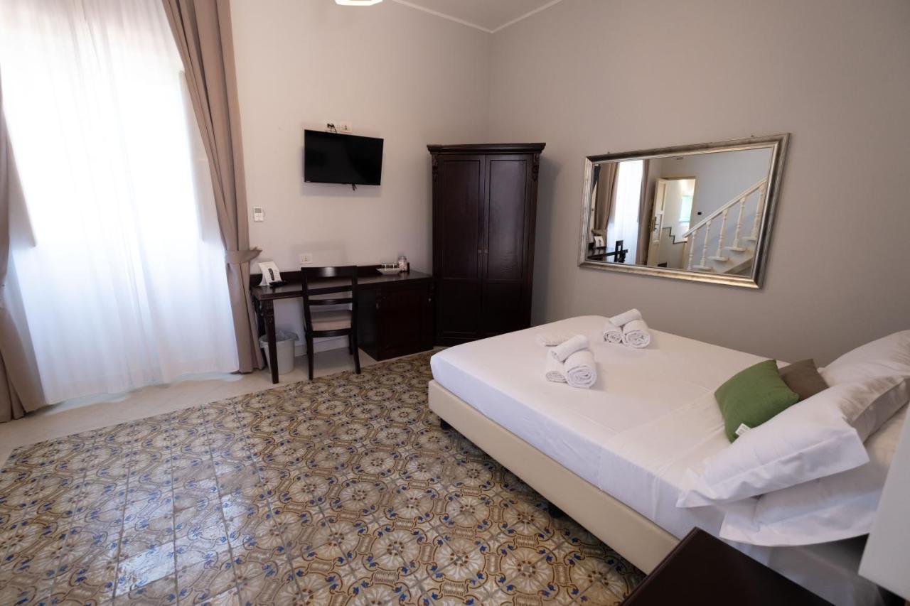 Hotel Borgo Di Ciaula Santa Flavia Luaran gambar